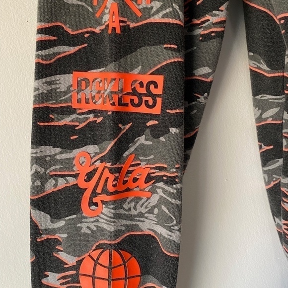 YOUNG and Reckless Los Angeles hoodie size small - Picture 4 of 9